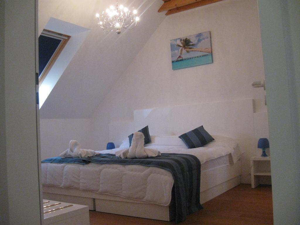 Villa Rigo Panzio Verpelet Room photo