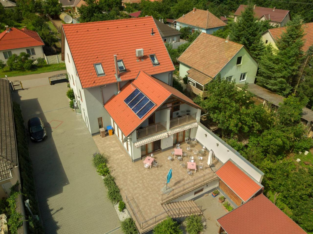 Villa Rigo Panzio Verpelet Exterior photo